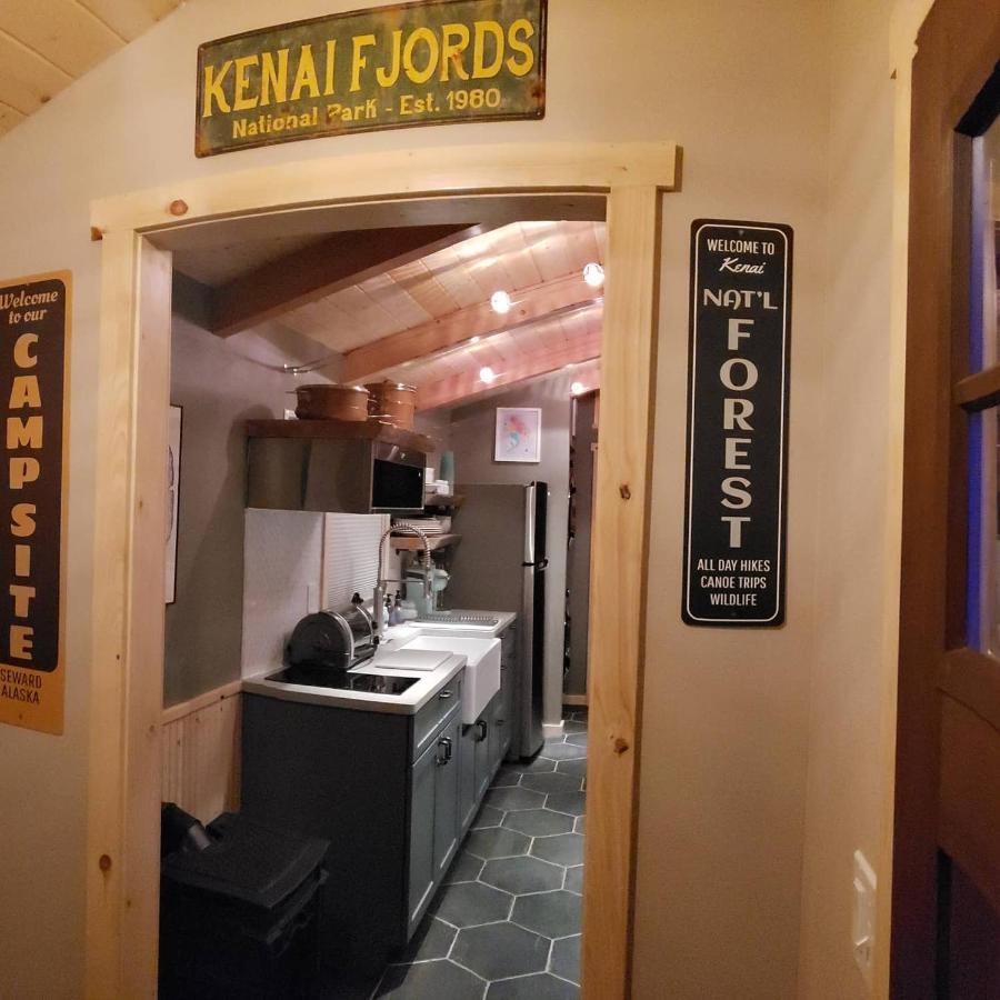 Entire Tiny Home Close To Cruise Ship Terminal Alaska Railroad And Downtown 수어드 외부 사진